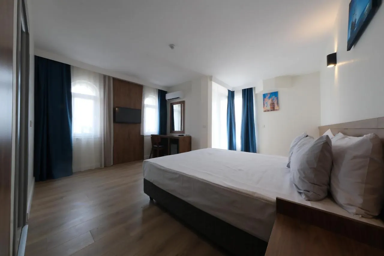 מלון Premier Inn City אנטליה