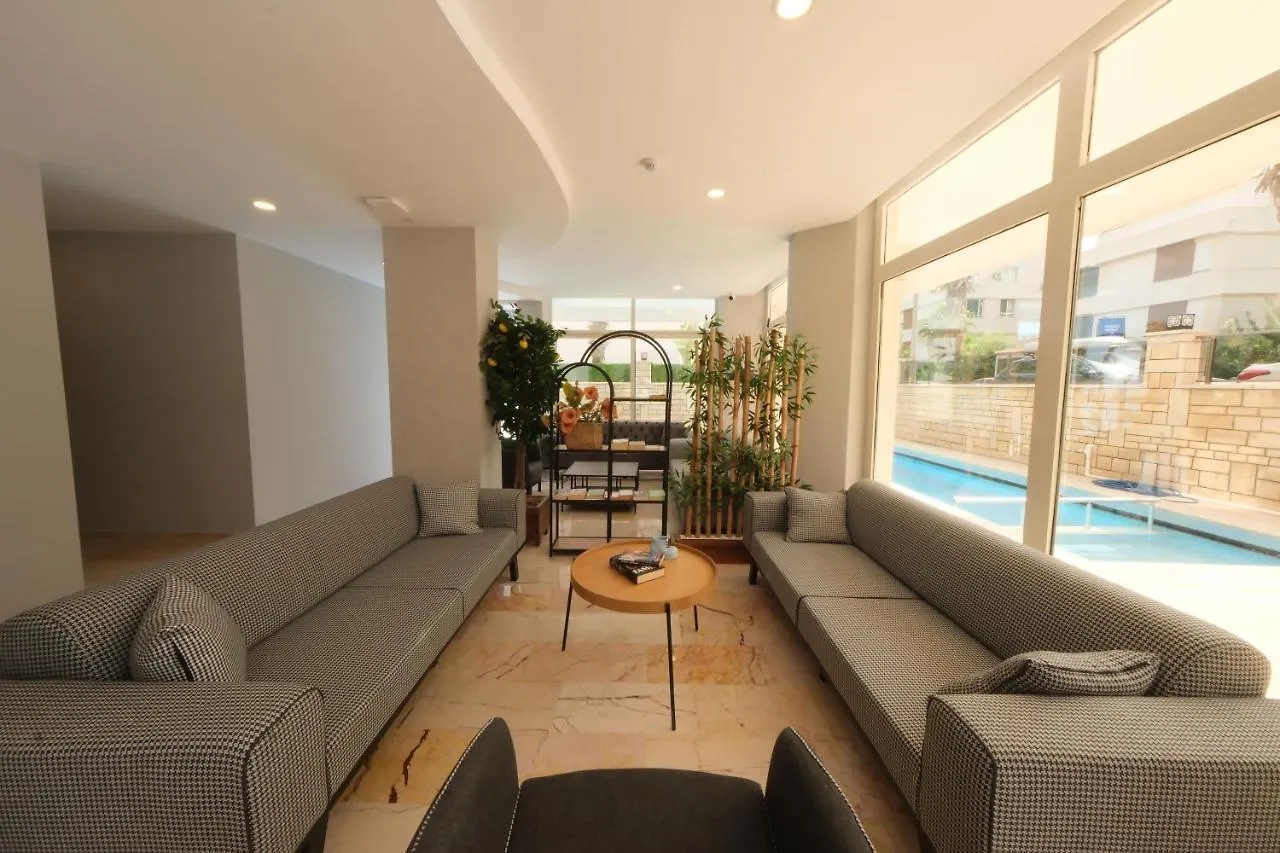 Premier Inn City אנטליה