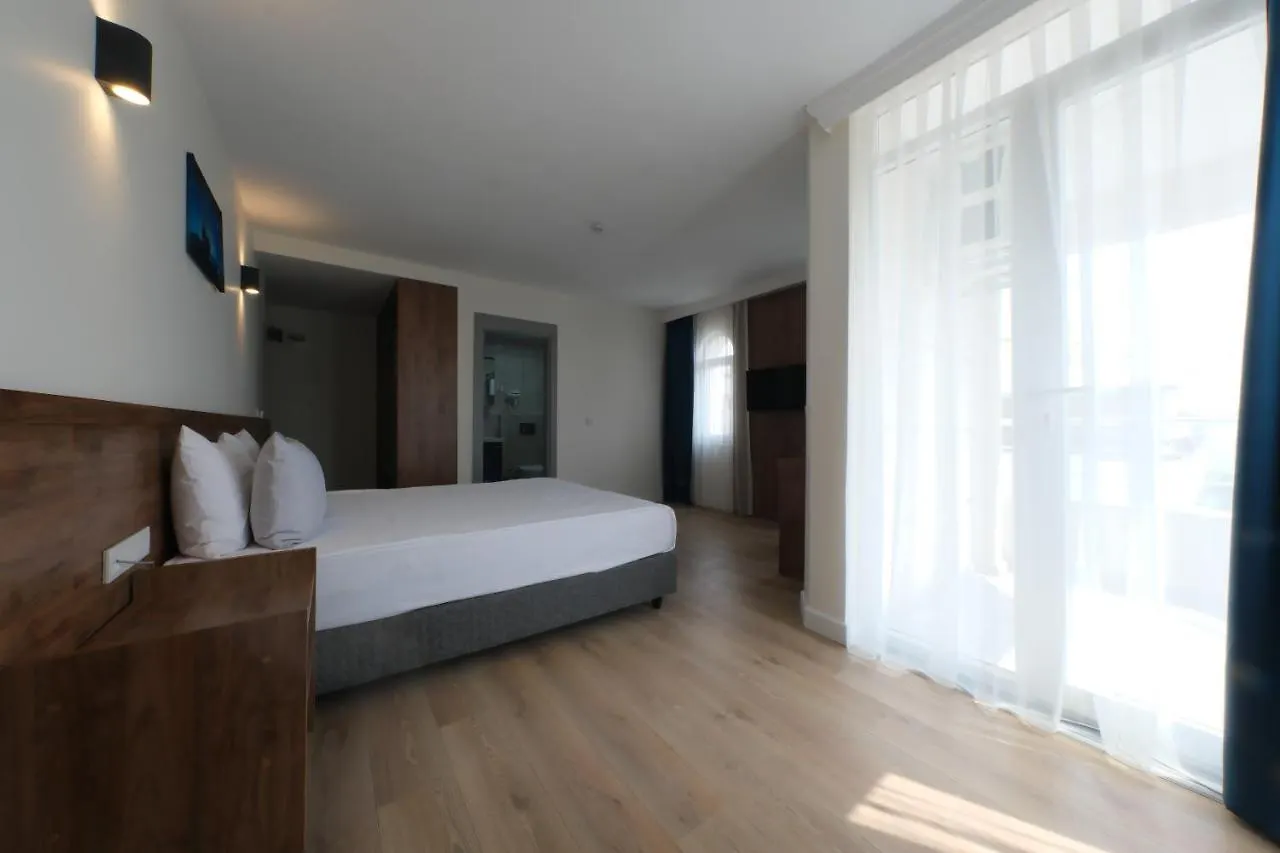 מלון Premier Inn City אנטליה