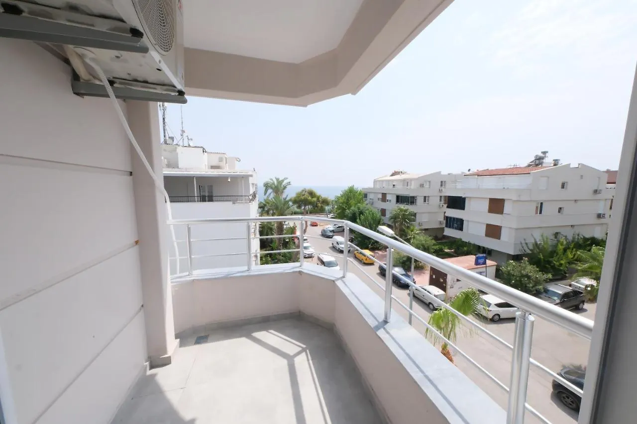 Premier Inn City אנטליה