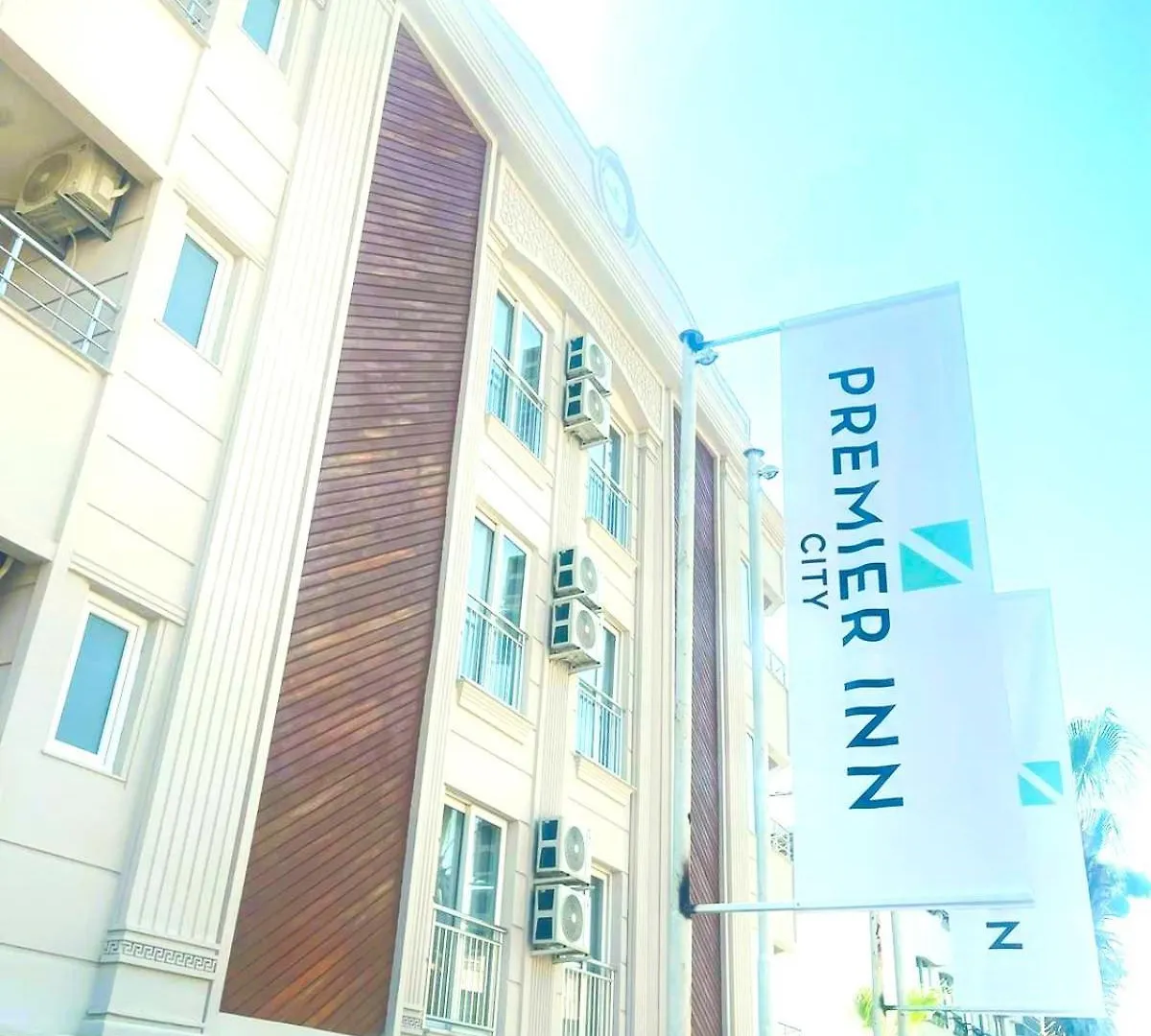 Premier Inn City אנטליה